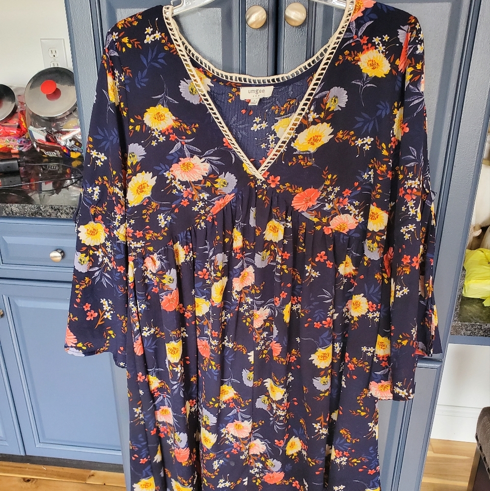 Umgee baby doll dress size large
